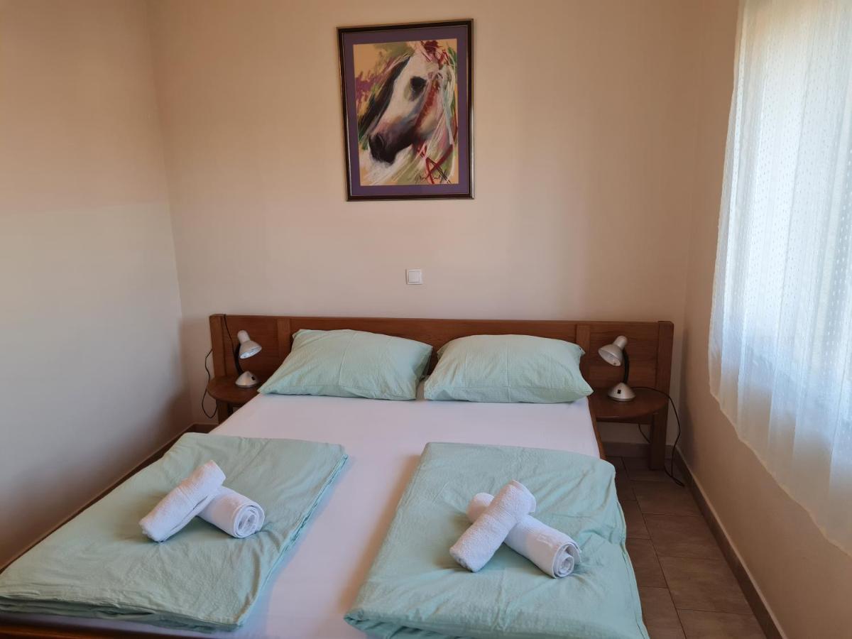 Apartment Lavanda Starigrad Paklenica Exterior foto