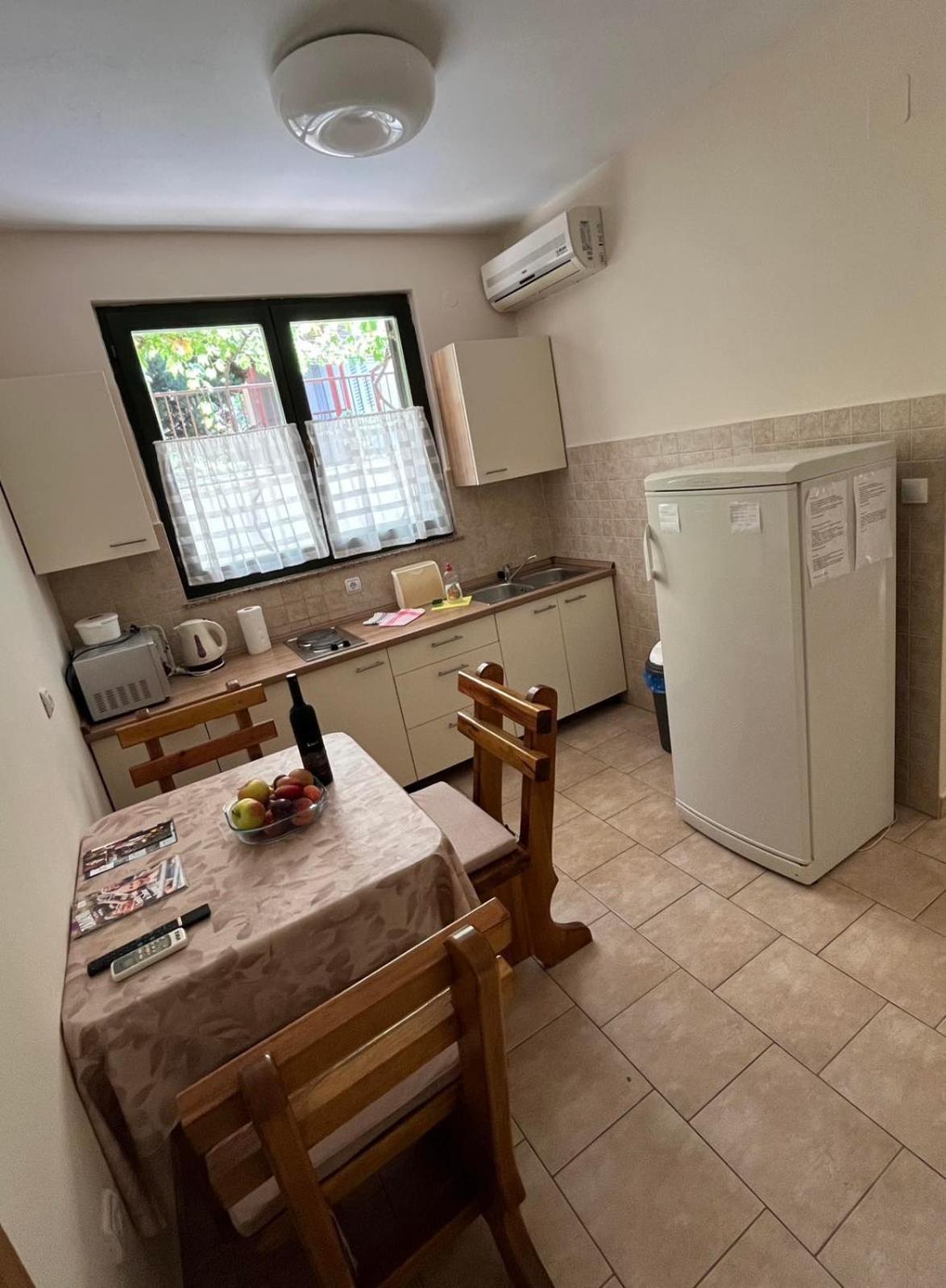 Apartment Lavanda Starigrad Paklenica Exterior foto