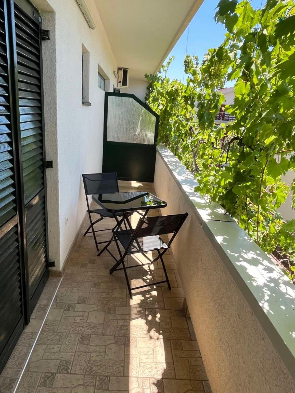 Apartment Lavanda Starigrad Paklenica Exterior foto